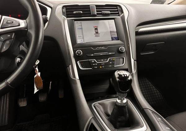 Ford Mondeo cena 62000 przebieg: 167500, rok produkcji 2019 z Lądek-Zdrój małe 211